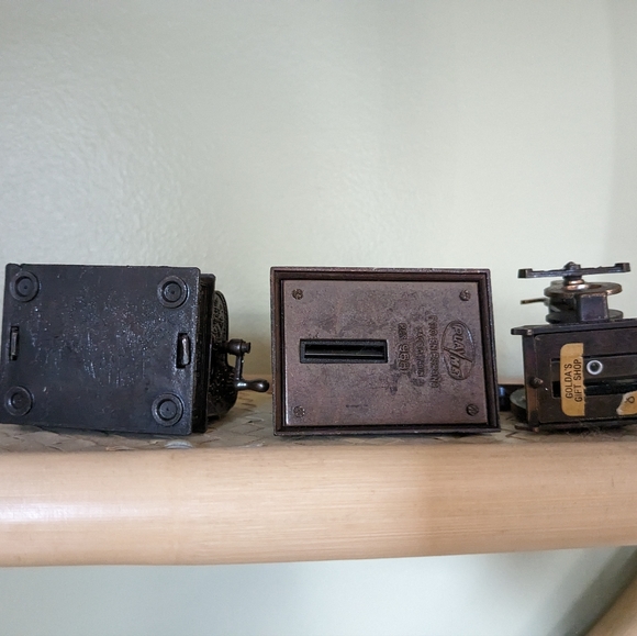 Three die cut pencil sharpeners - Picture 4 of 4